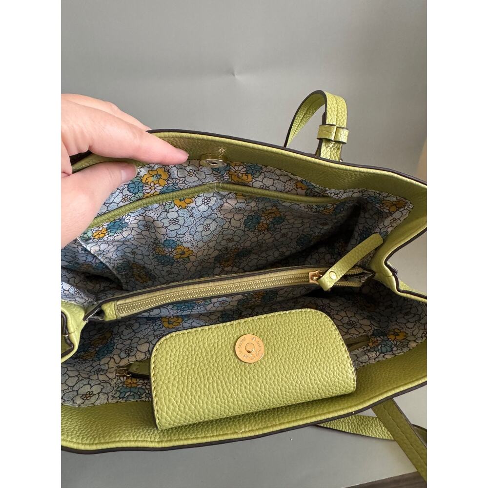 Nanette Lepore Green Shoulder Bag Tote Gold Hardware Front Zip Pocket Pastel - Picture 5 of 7